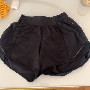 Lululemon shorts 4”